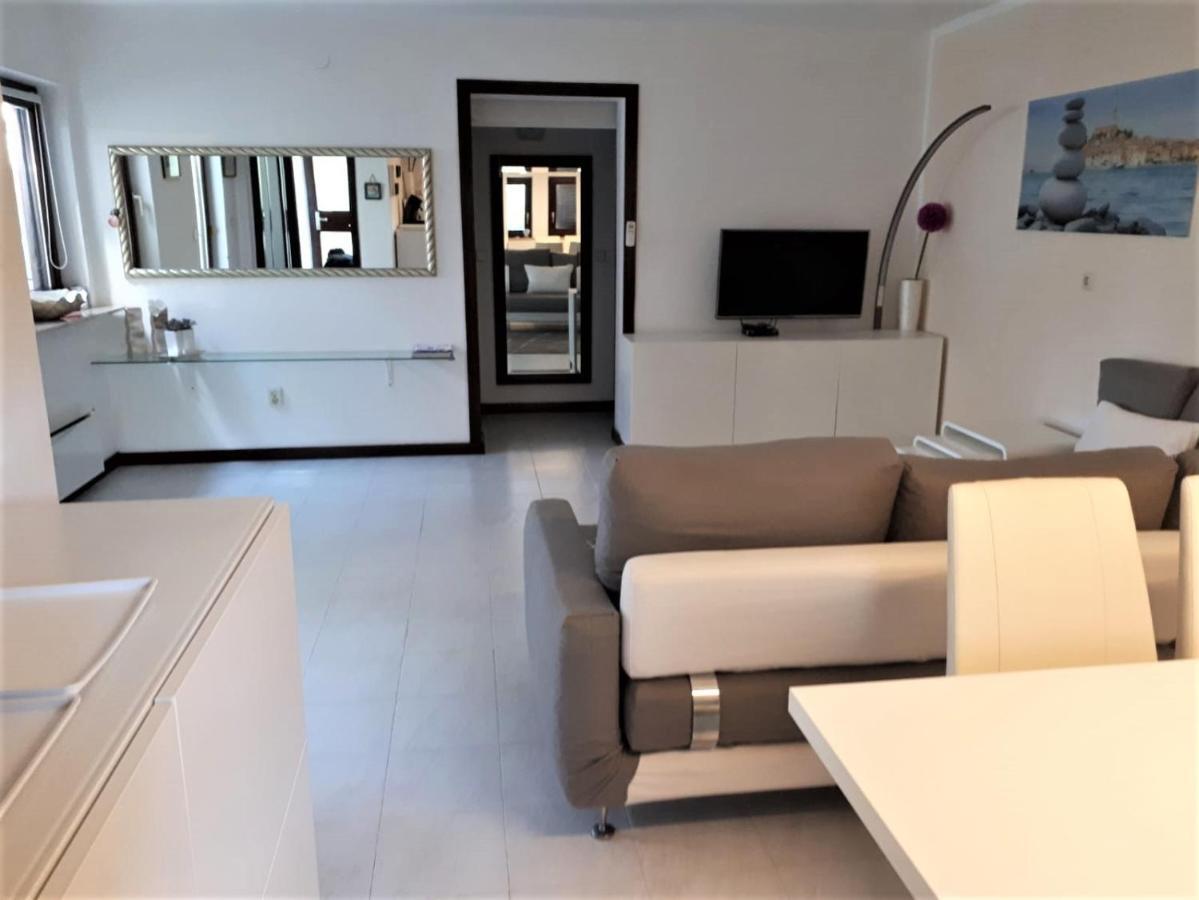 Apartmen Relax 200 M T Beach * Rovinj